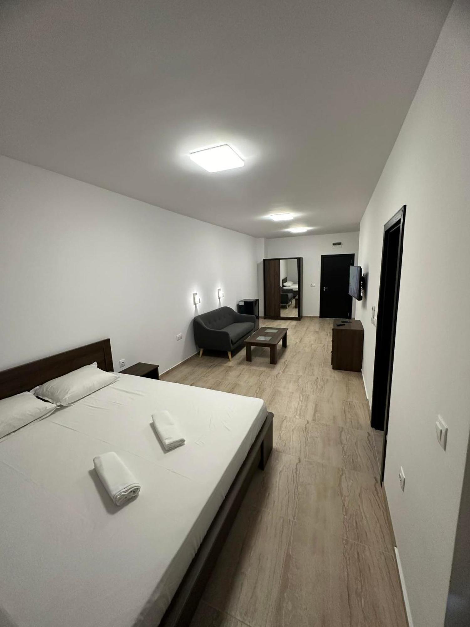 St George Apartcomplex Shkorpilovtsi Extérieur photo