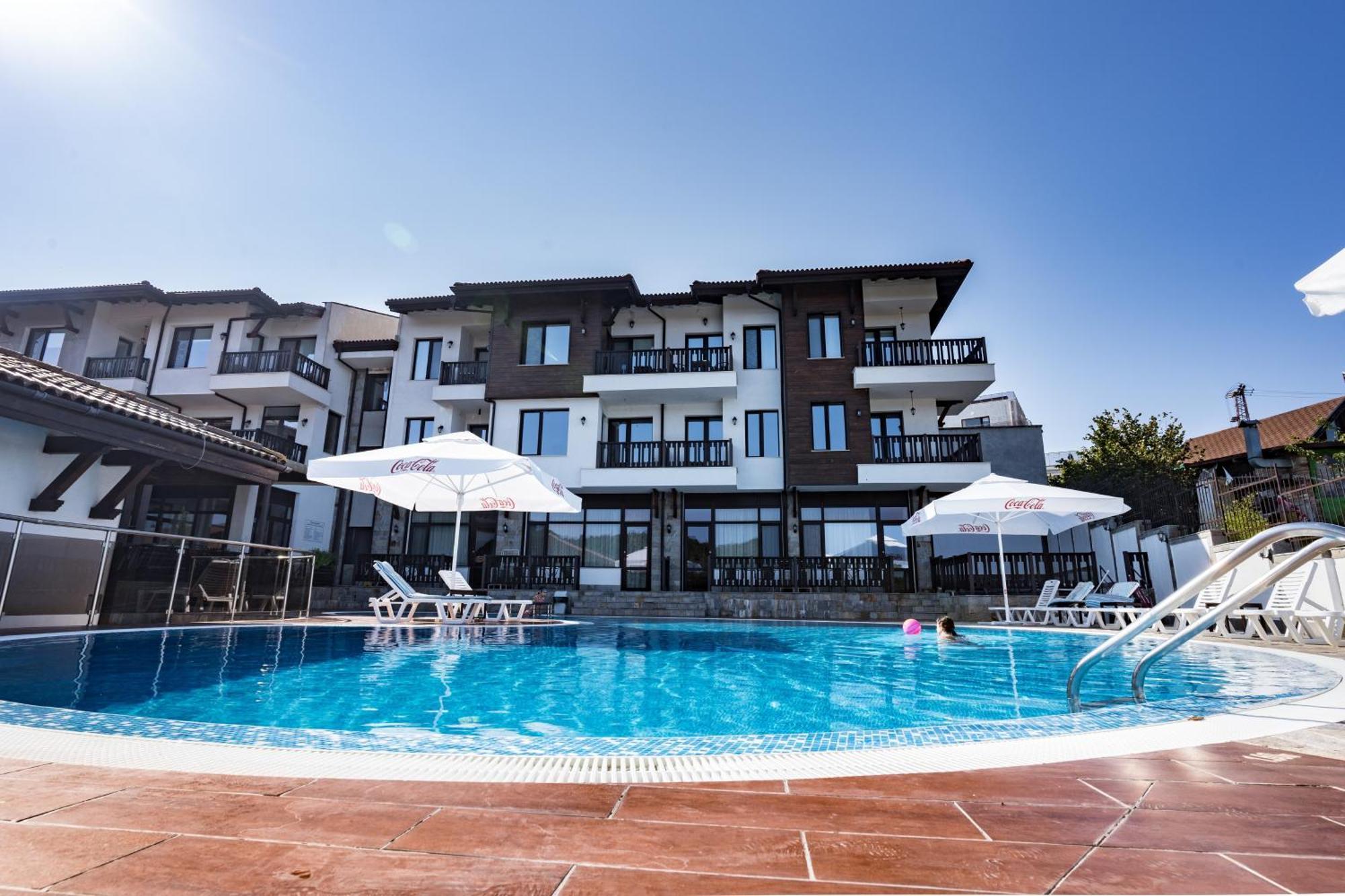 St George Apartcomplex Shkorpilovtsi Extérieur photo