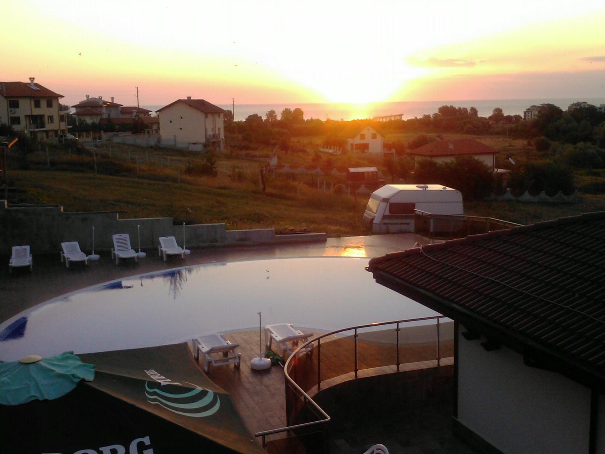 St George Apartcomplex Shkorpilovtsi Chambre photo