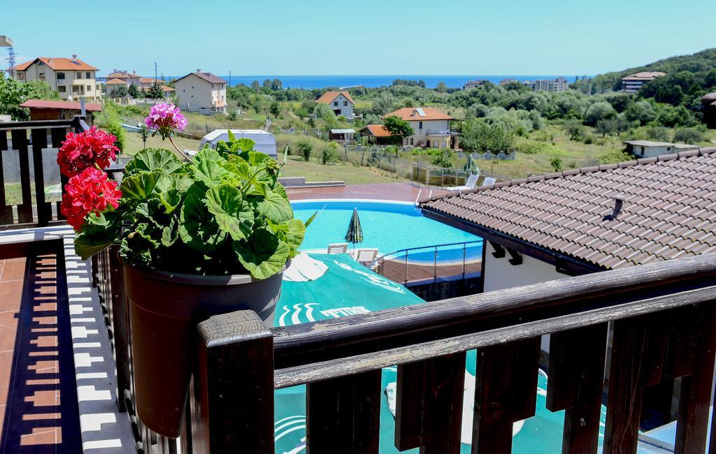 St George Apartcomplex Shkorpilovtsi Extérieur photo