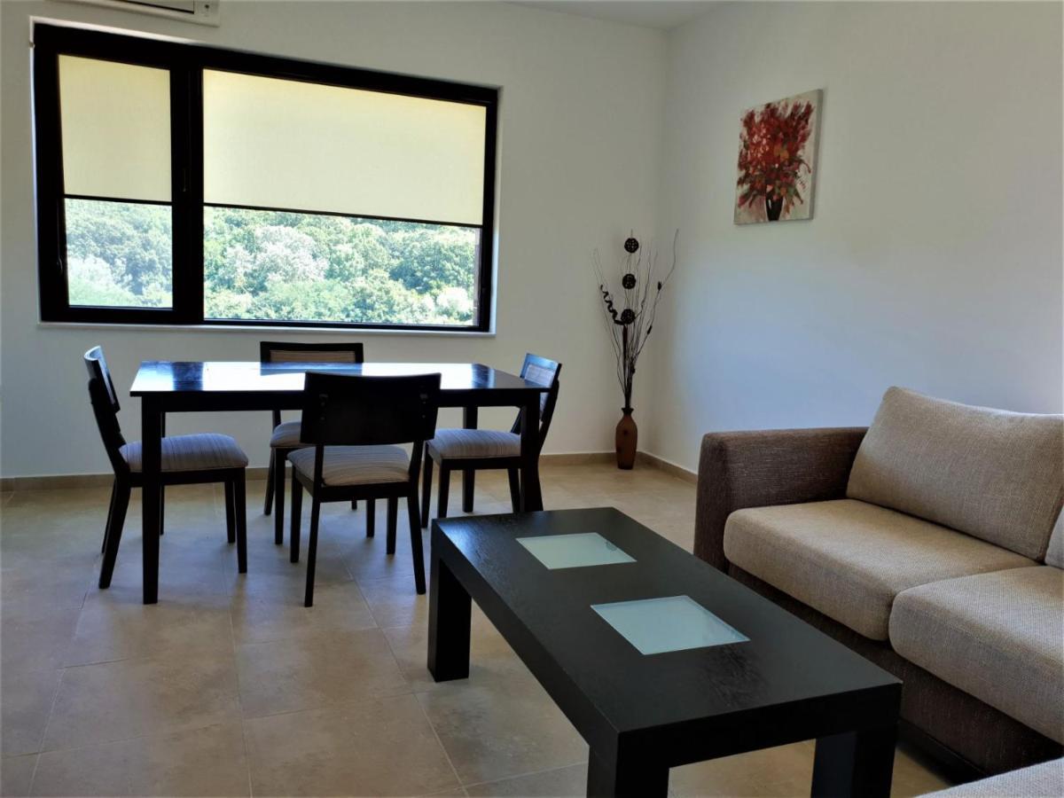 St George Apartcomplex Shkorpilovtsi Extérieur photo