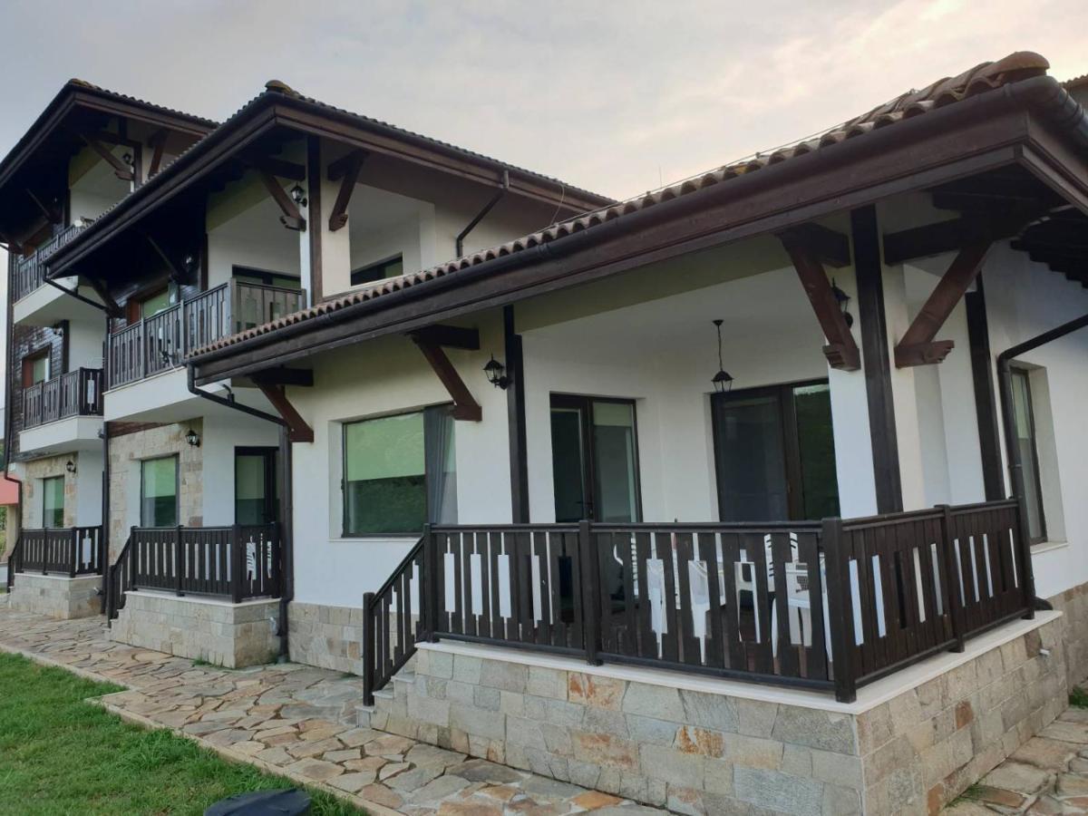 St George Apartcomplex Shkorpilovtsi Extérieur photo